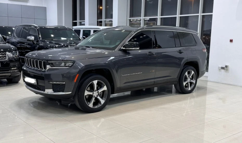 Jeep Grand Cherokee LTD 2023 (Grey)