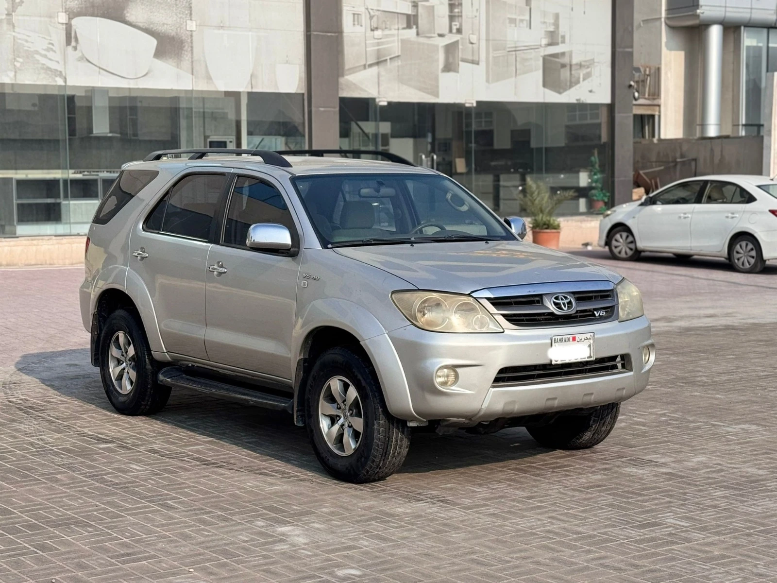 Toyota Fortuner 2006 (Silver)