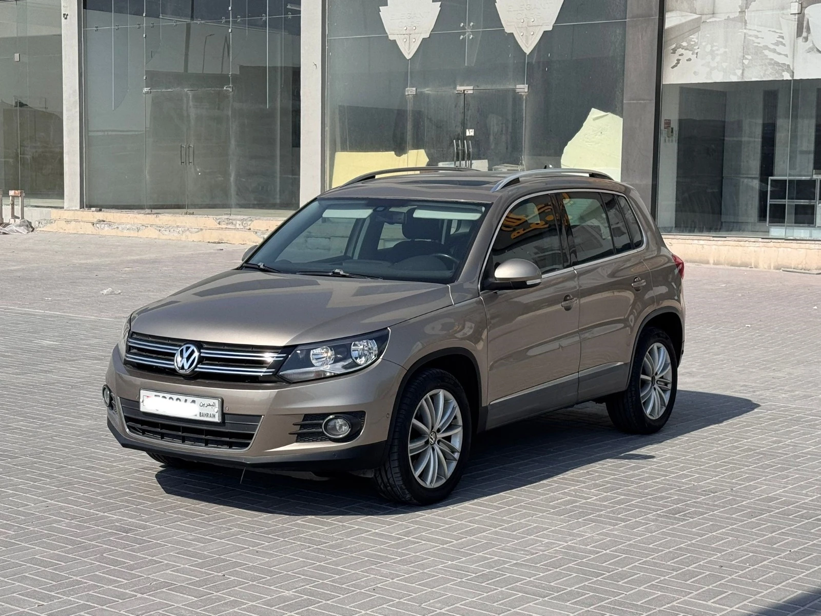 Volkswagen Tiguan 2015 (Beige)
