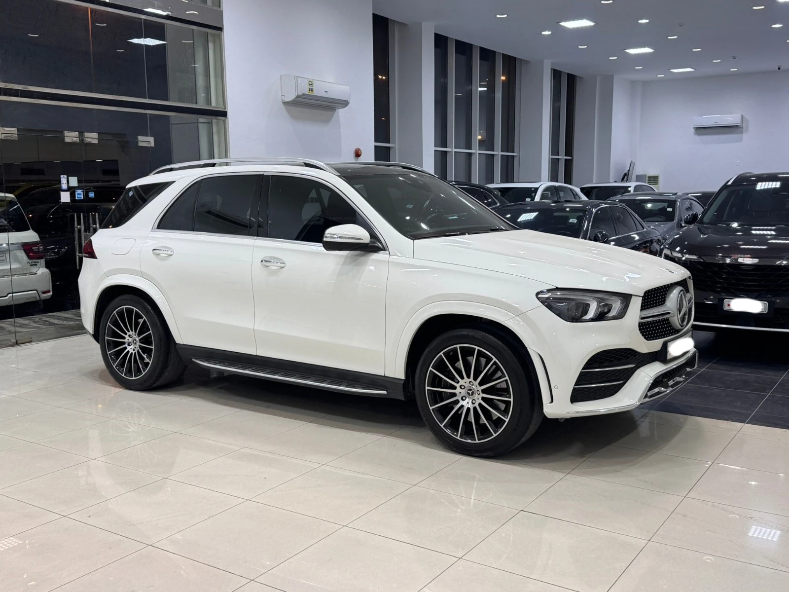 Mercedes Benz GLE-450 4Matic 2023 (White)