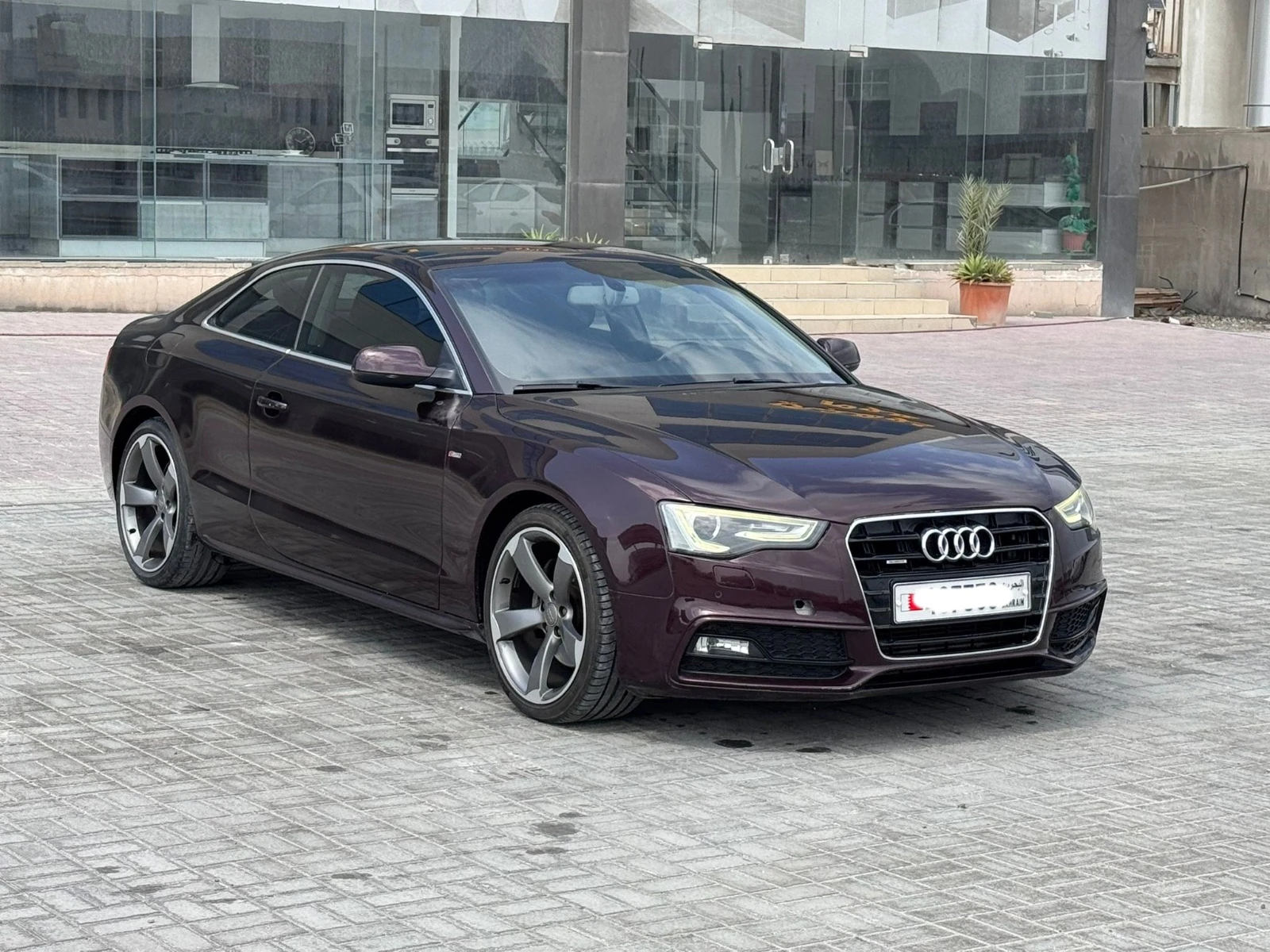 Audi A5  2013 (Red)