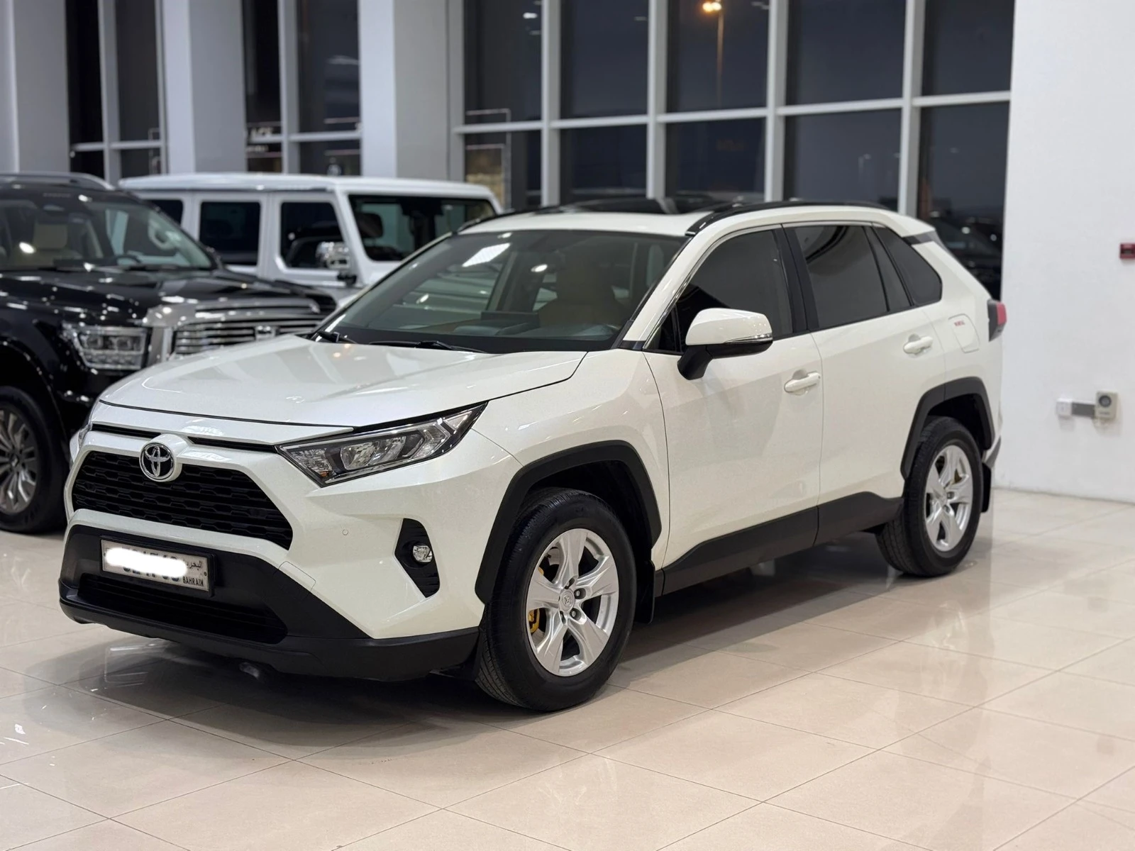 Toyota Rav-4  2019 (White)