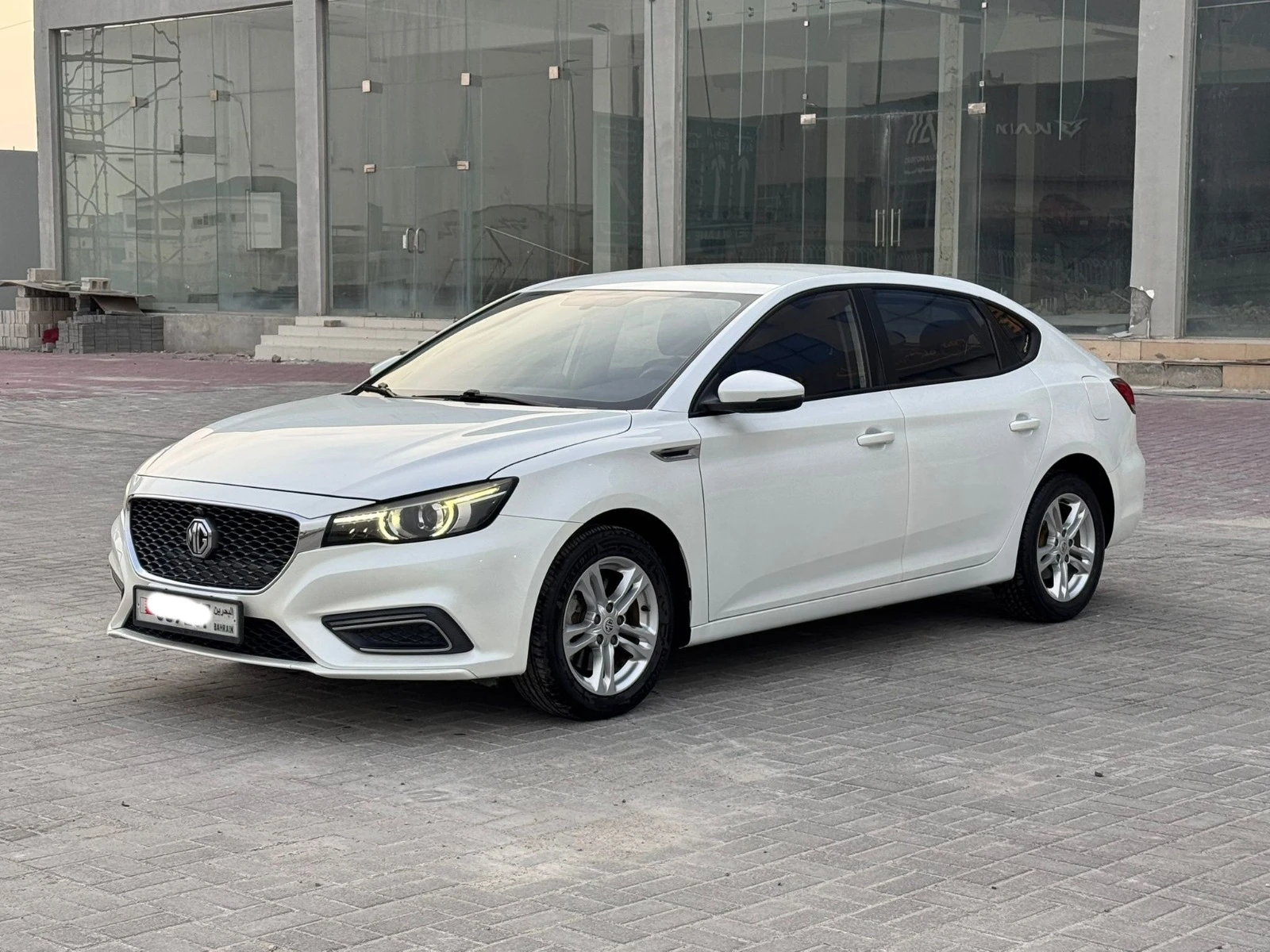 إم جي-6 / 2020 (أبيض)