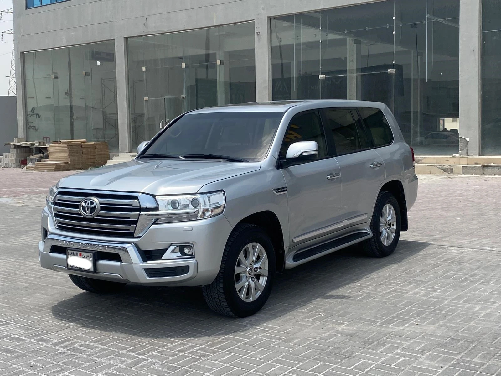 Toyota Land Cruiser GX-R 2020 (Silver)