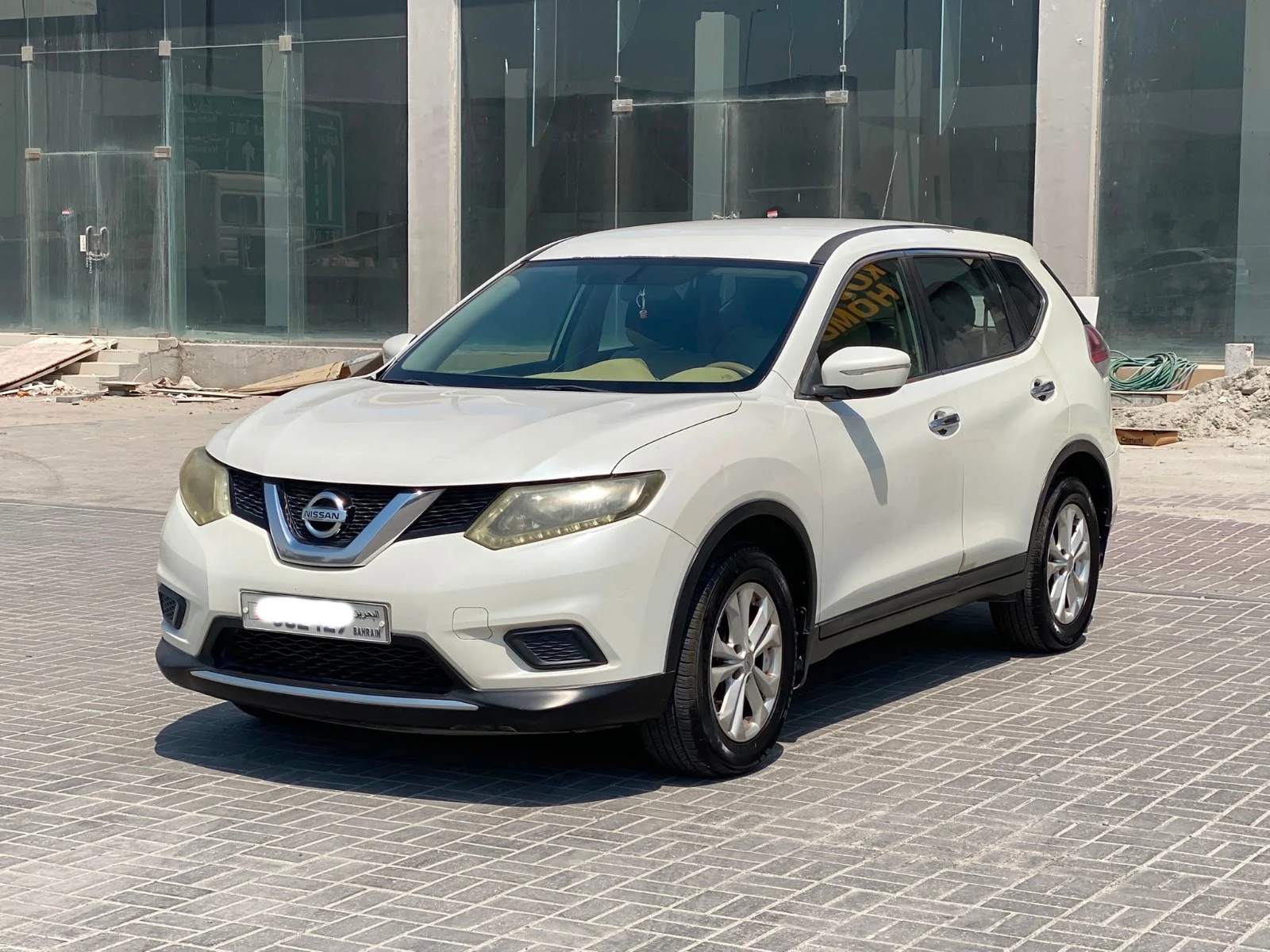 Nissan X-Trail 2015 (White)