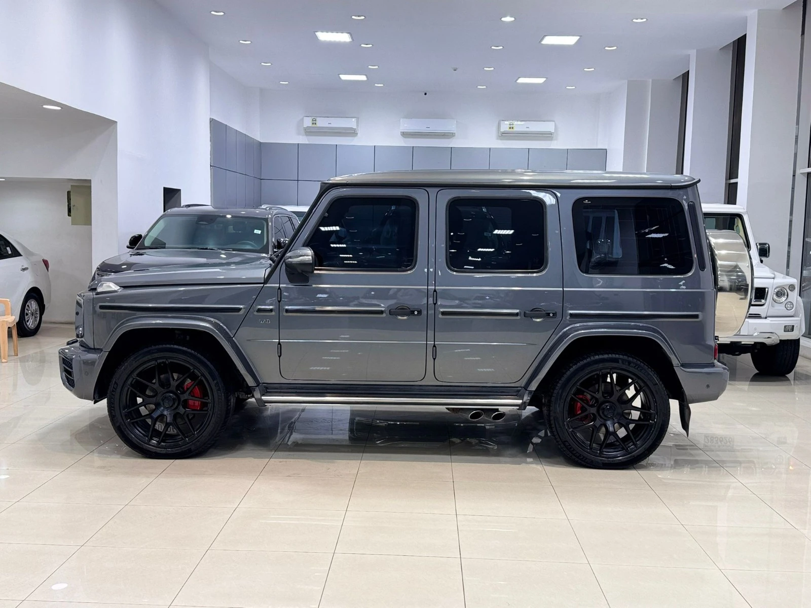Mercedes Benz G-500   2019 (Grey)