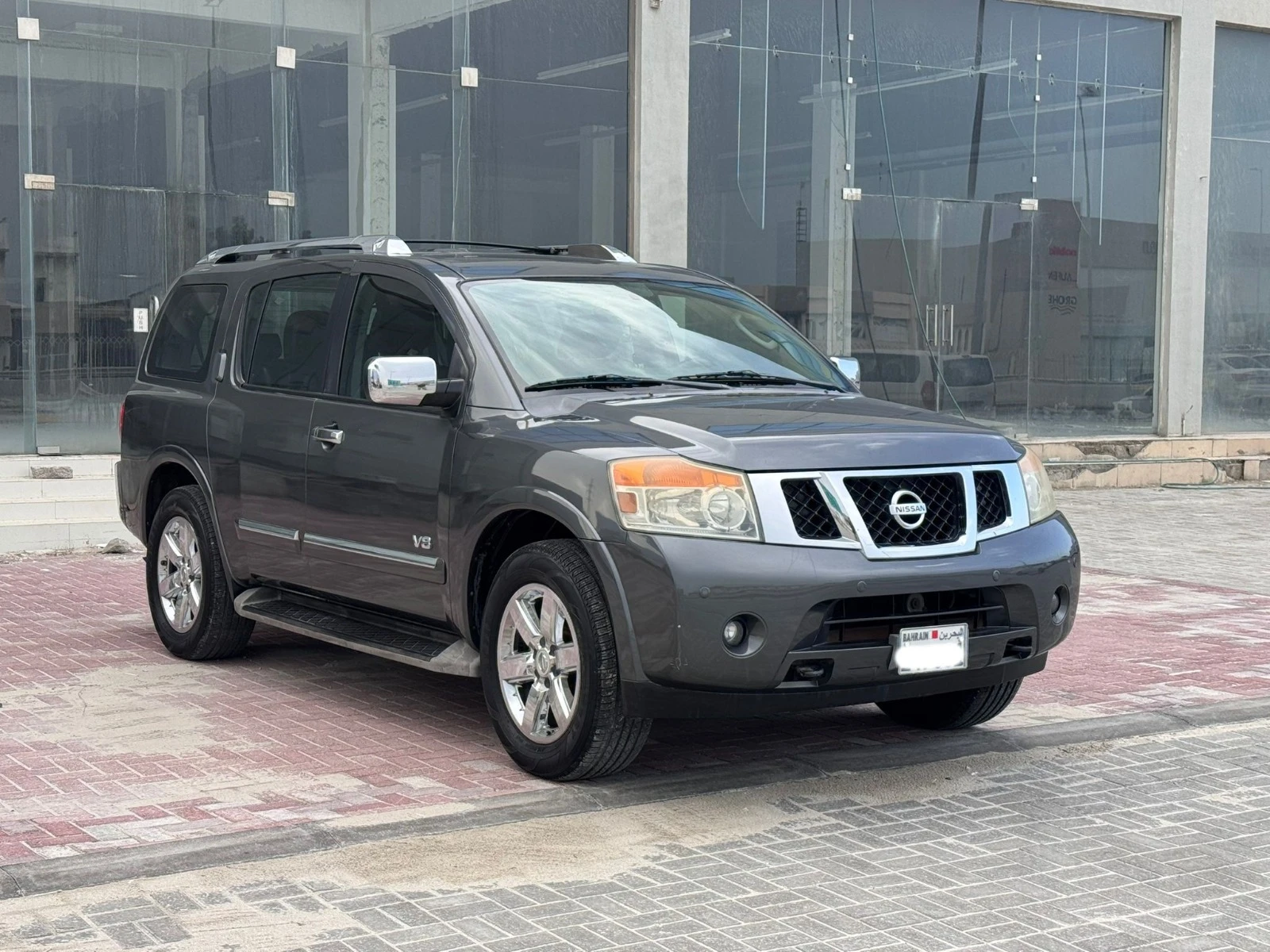 Nissan Armada LE 2012 (Grey)