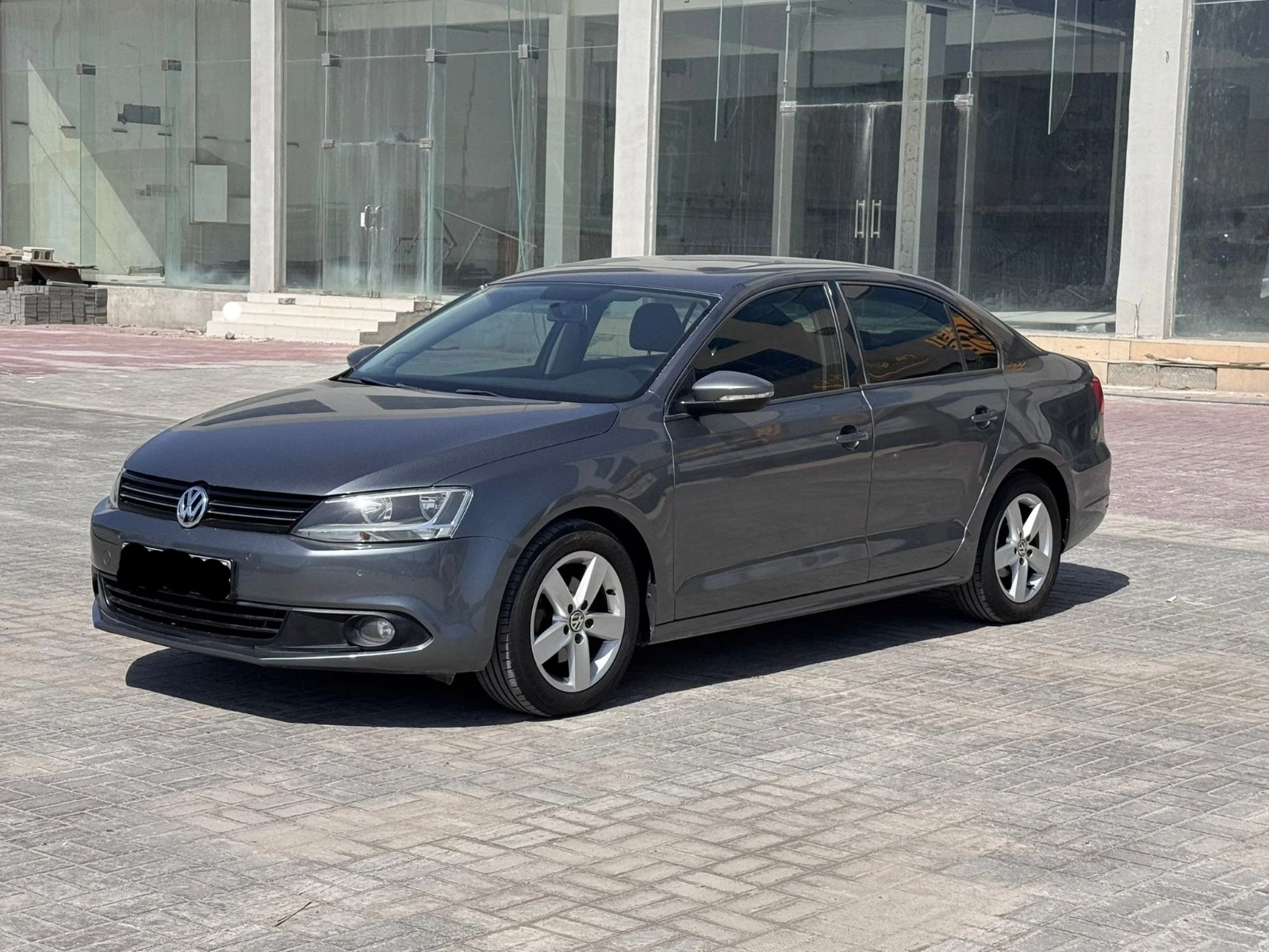 Volkswagen Jetta   2013 (Grey)