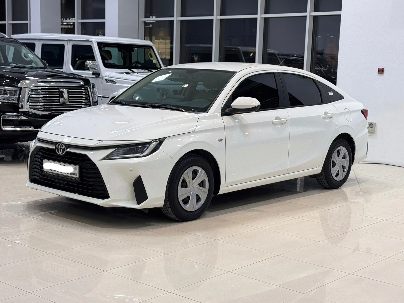 Toyota Yaris 2026 (White)