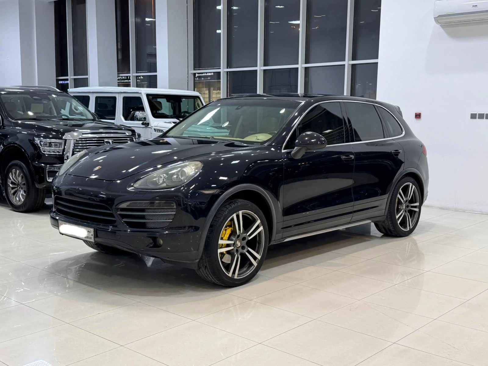 Porcshe Cayenne S 2012 (Black)