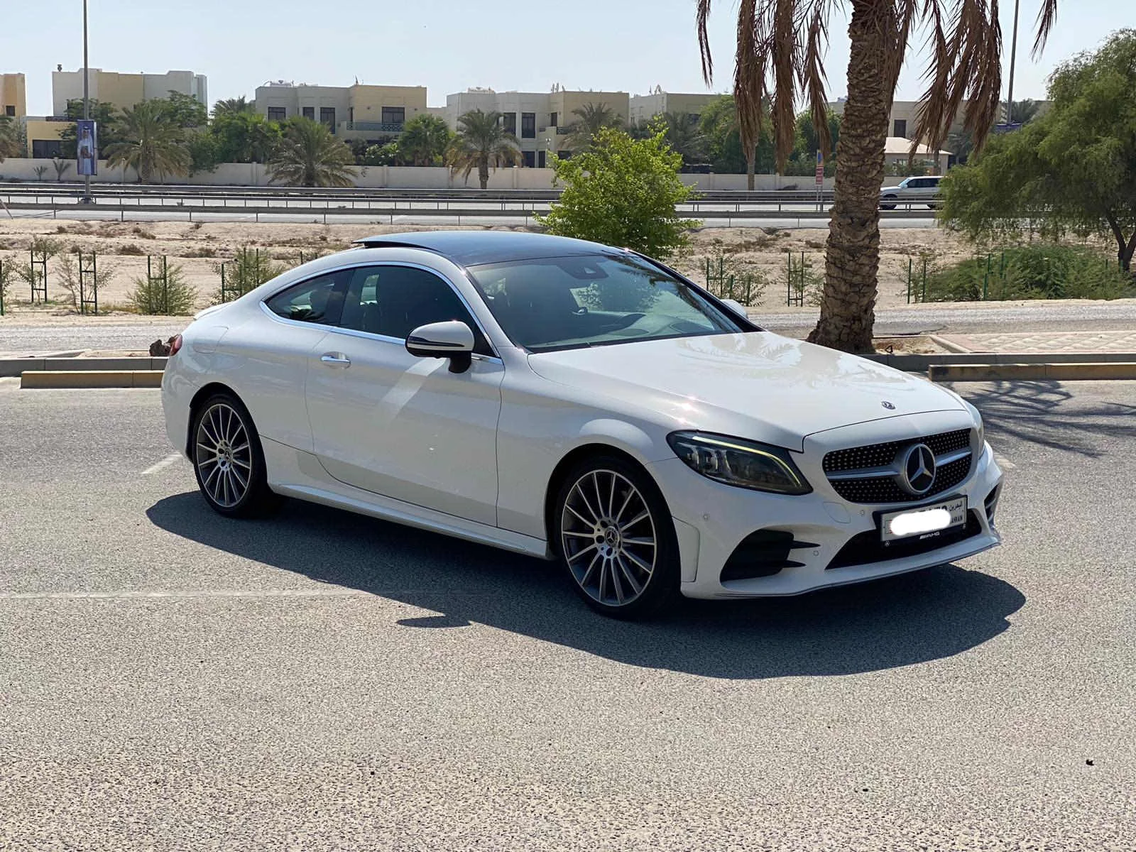 Mercedes Benz C-300 AMG 2019 (White)