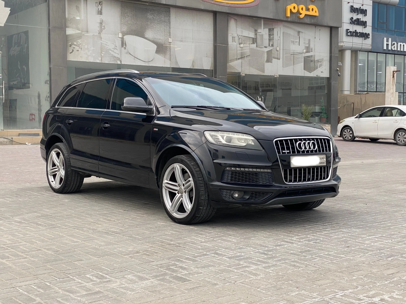 Audi Q7 / 2015 (Black)