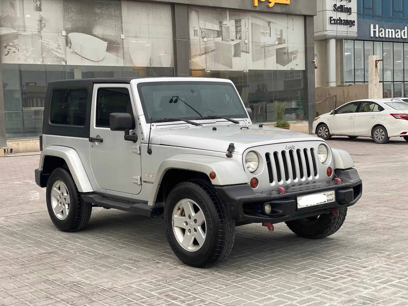 Jeep Wrangler Sahara 2010 (Silver)