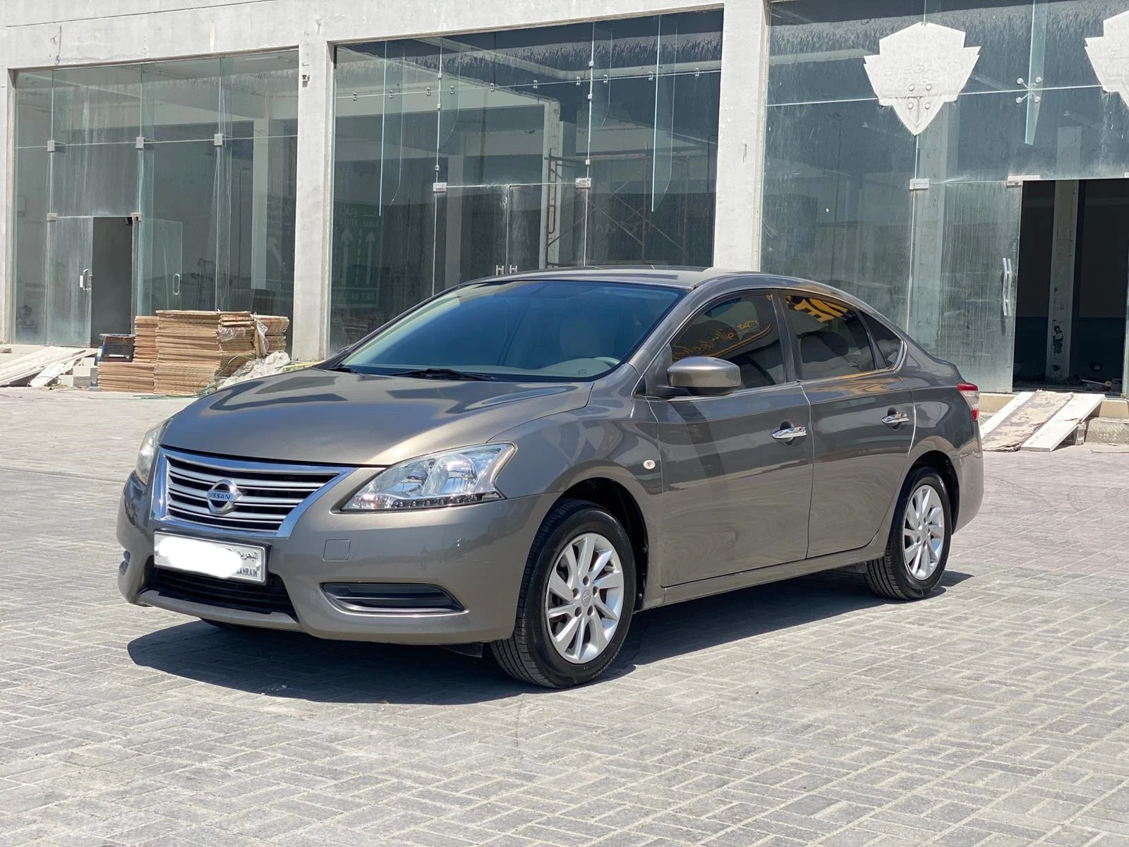 Nissan Sentra 2015 (Grey)