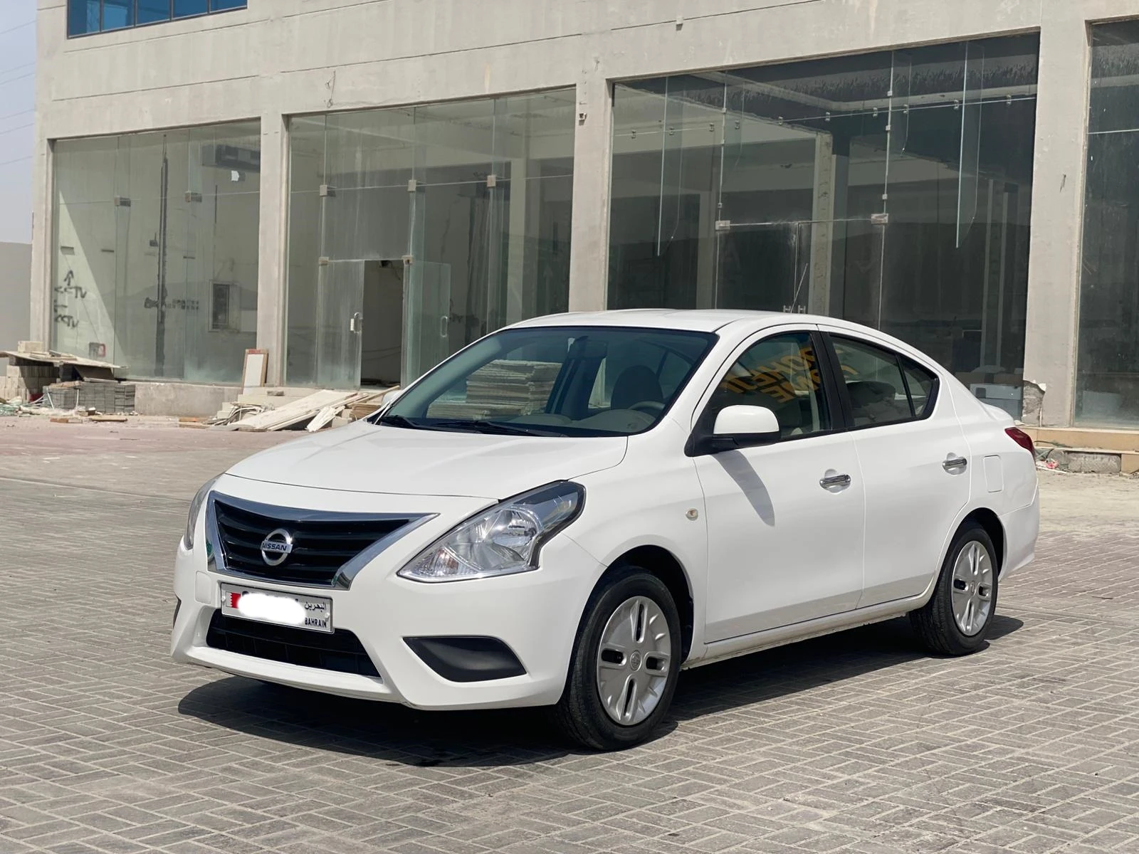 Nissan Sunny 2022 (White)