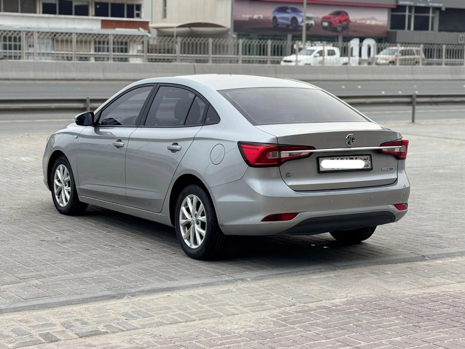 MG-5 / 2023 (Silver)