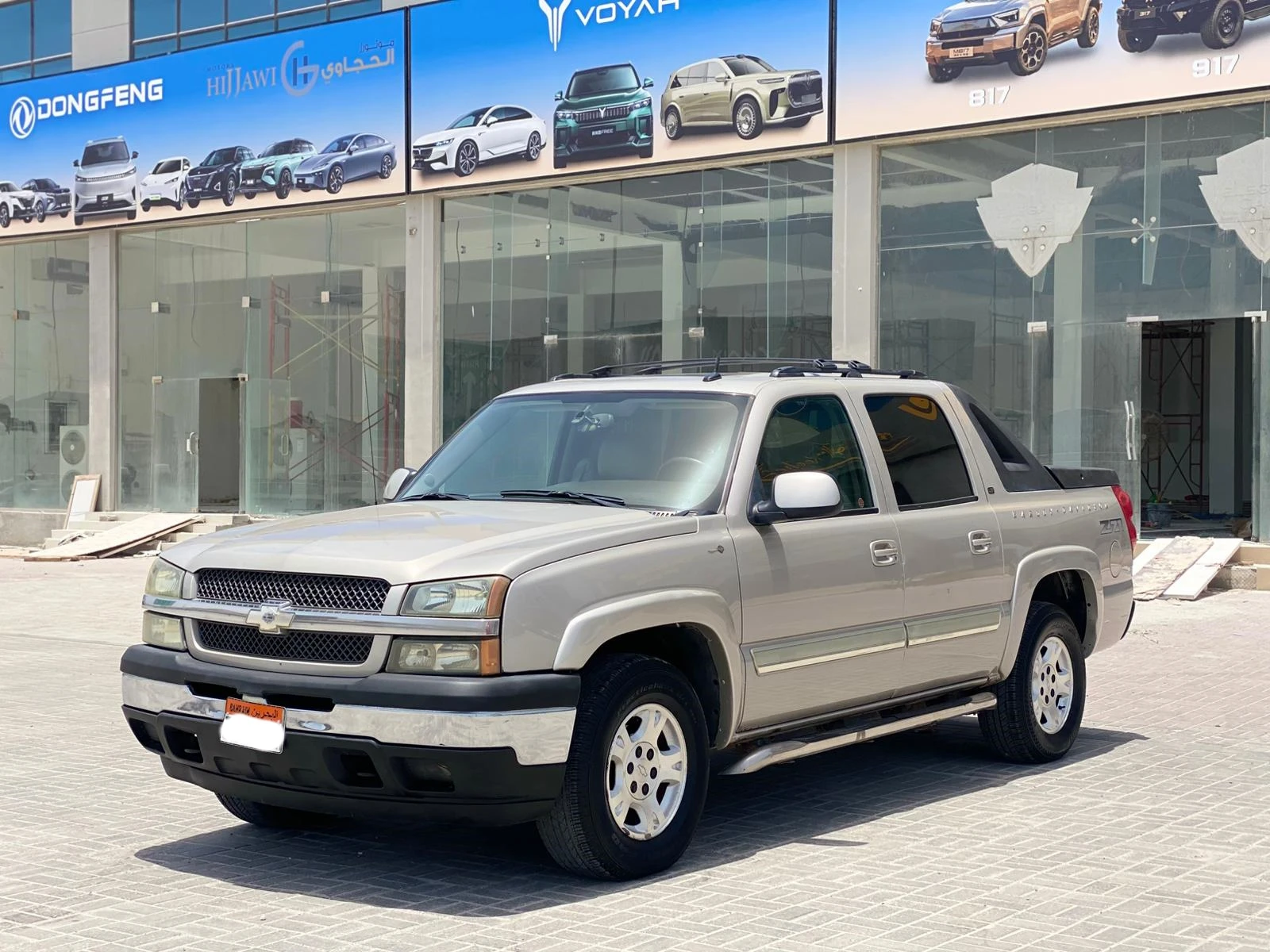Chevrolet avalanche  2005 (Silver)