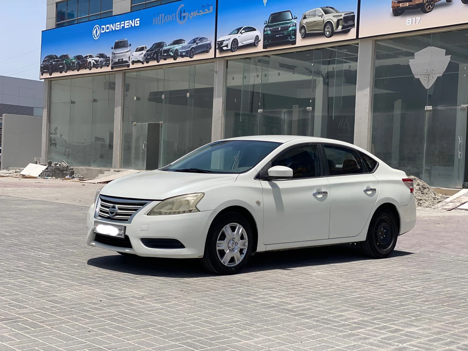 Nissan Sentra 2016 (White)