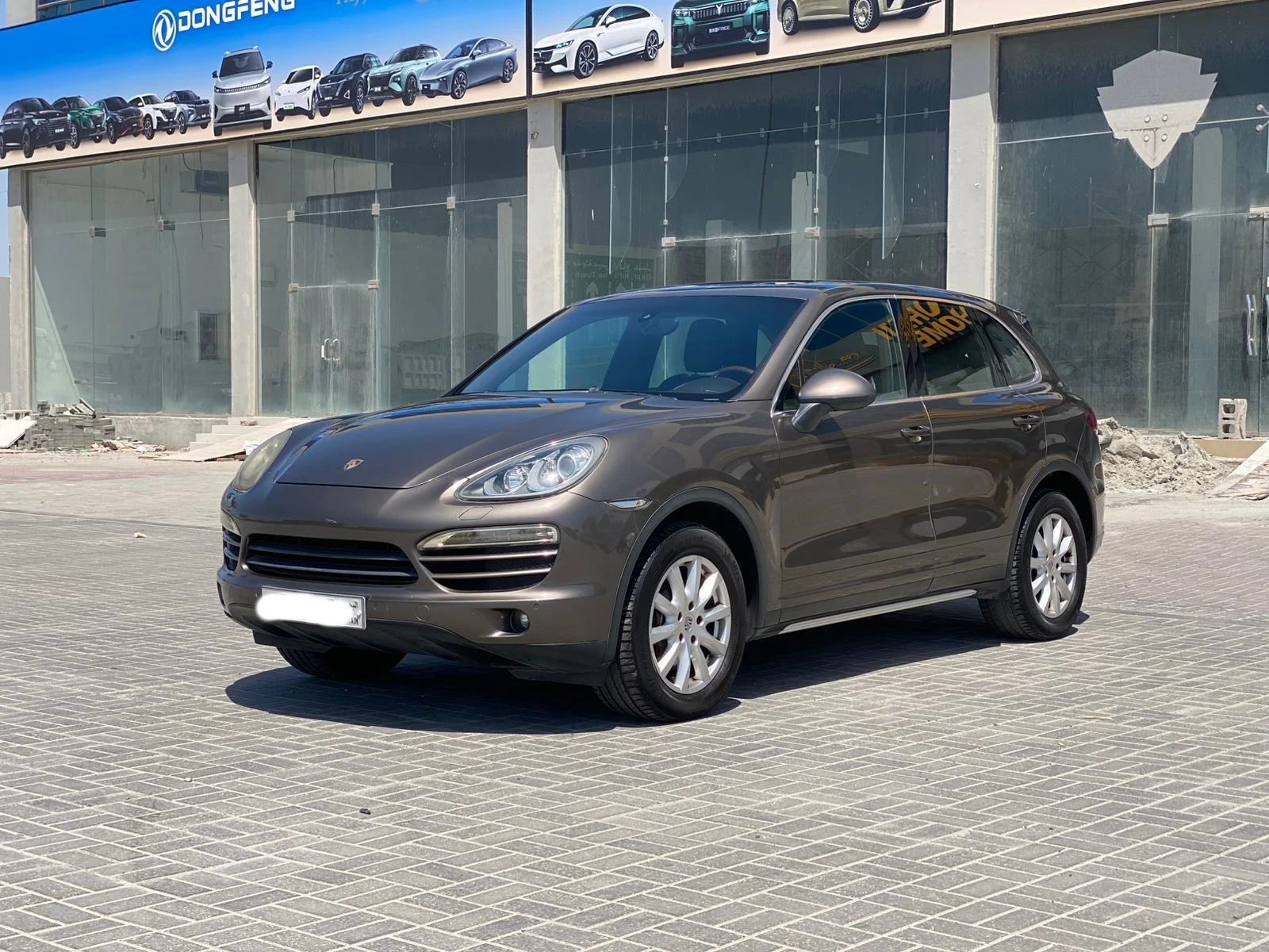 Porsche Cayenne 2013 (Brown)