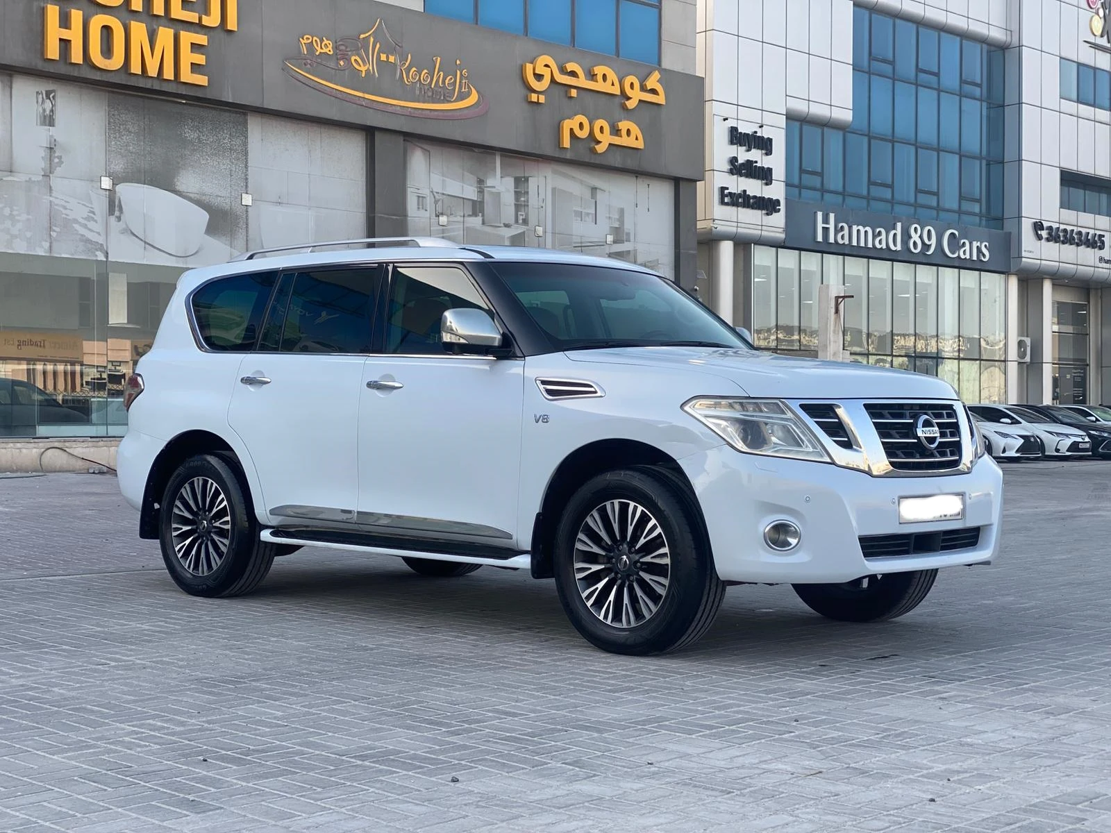 Nissan Patrol Platinum 2015 (White)