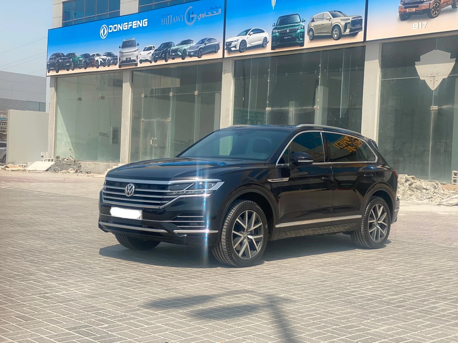 Volkswagen Touareg 2018 (Black)