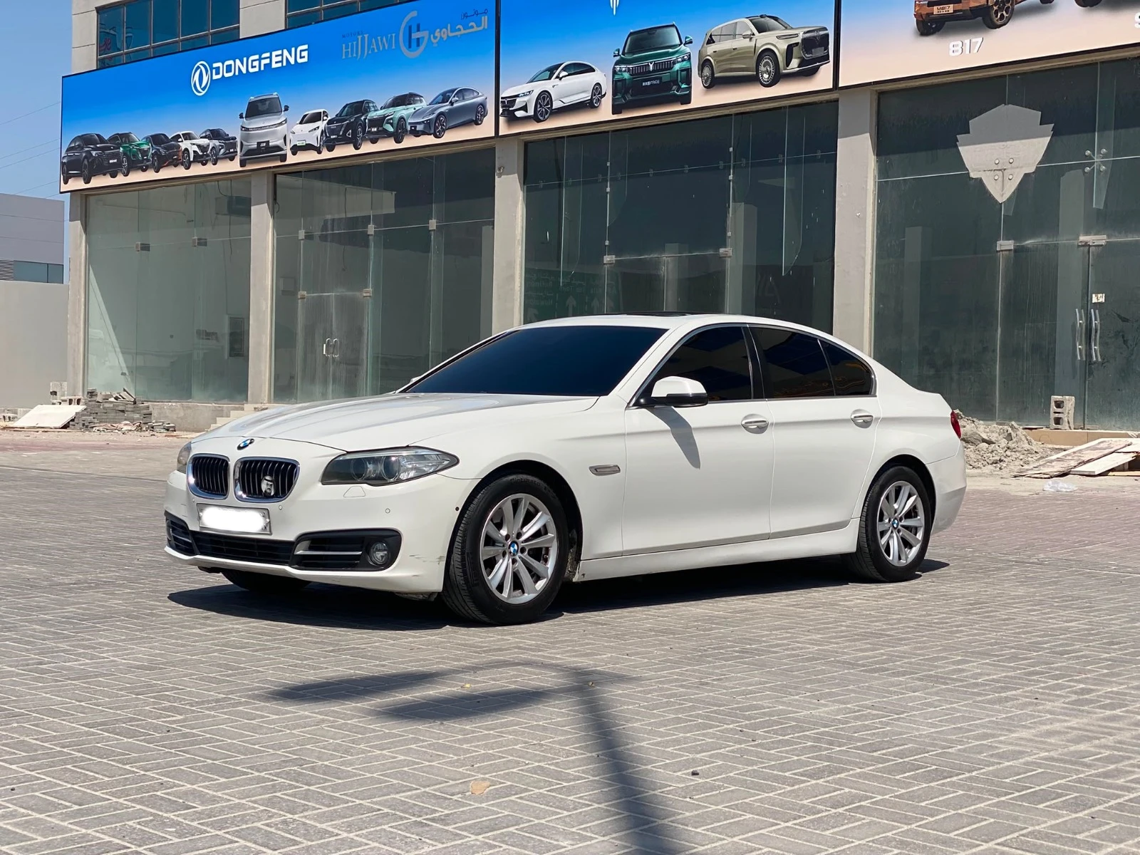BMW 520i 2016 (White)