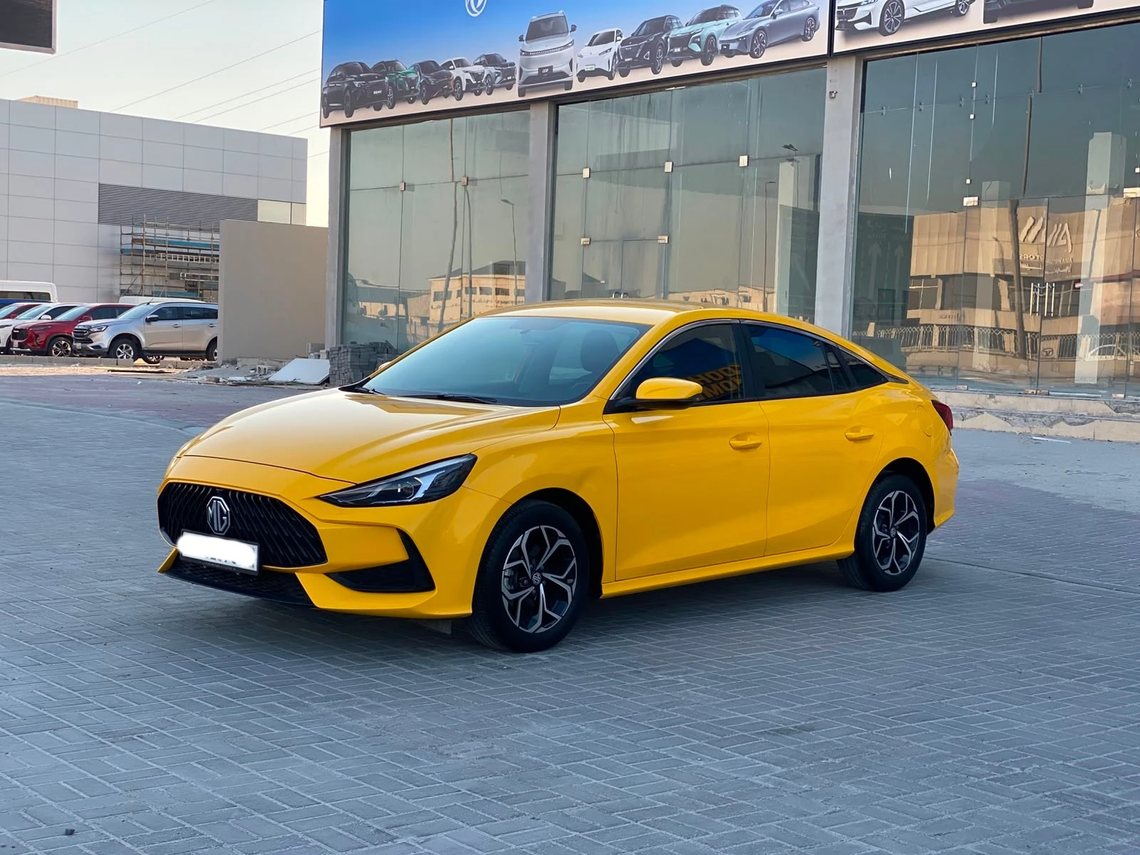 MG-GT 2023 (Yellow)