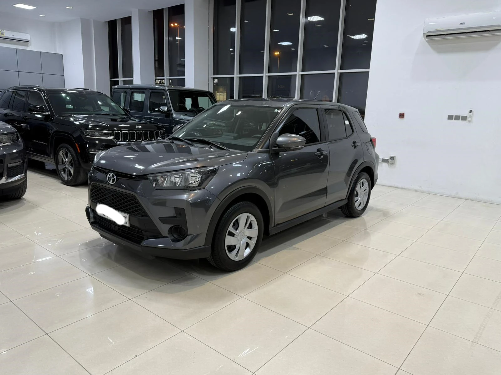 Toyota Raize / 2026 (Grey)