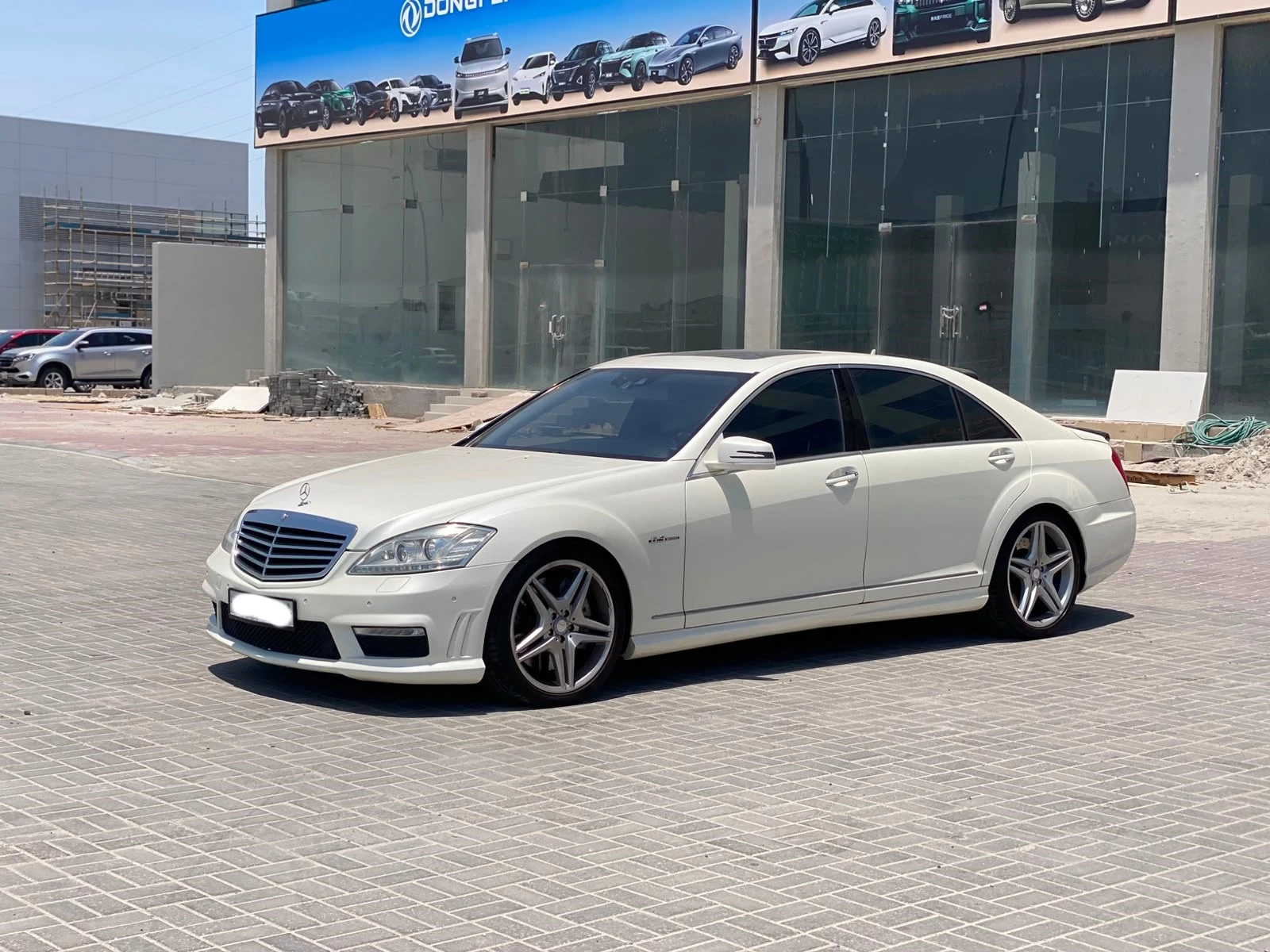 Mercedes Benz S-63 AMG 2011 (White)