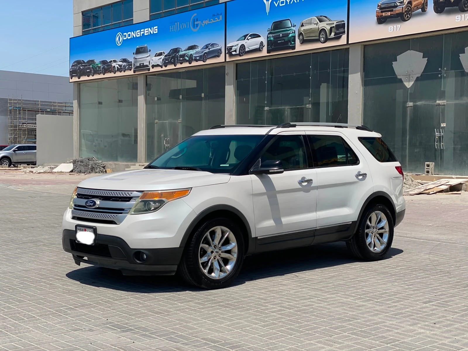 Ford Explorer XLT 2014 (White)