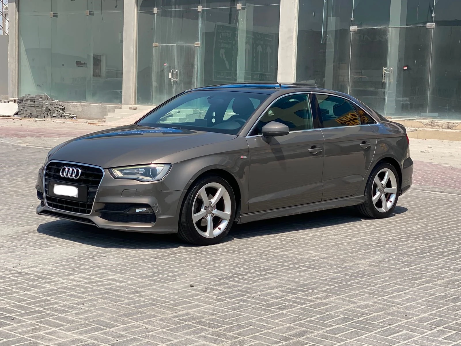 Audi A3 / 2016 (Grey)