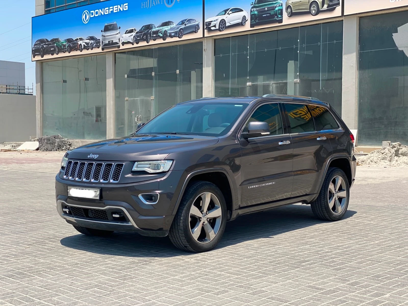 Jeep Grand Cherokee 2015 (Grey)