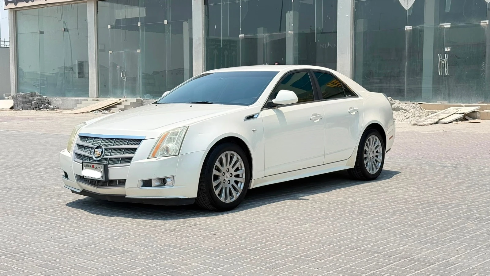 Cadillac CTS 2011 (White)