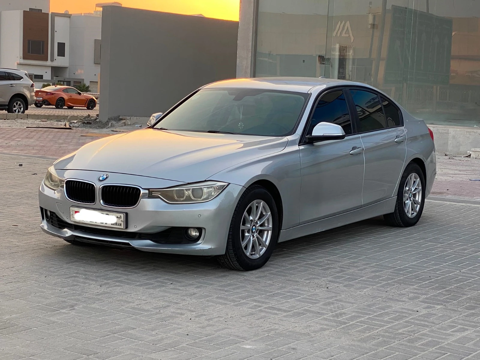 BMW 320i 2013 (Silver)