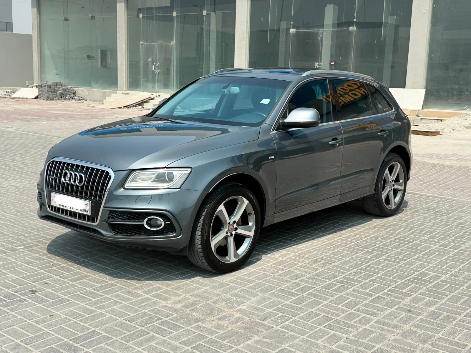 Audi Q5  2015 (Grey)