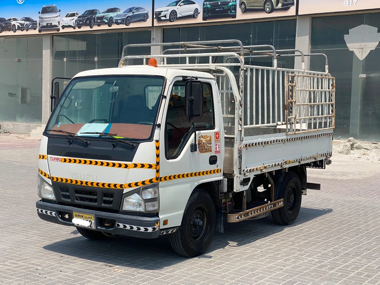Isuzu QKR 2016 (White)