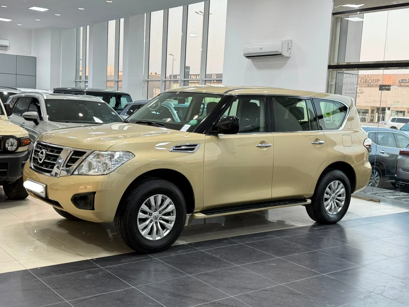 Nissan Patrol XE 2018 (Beige)