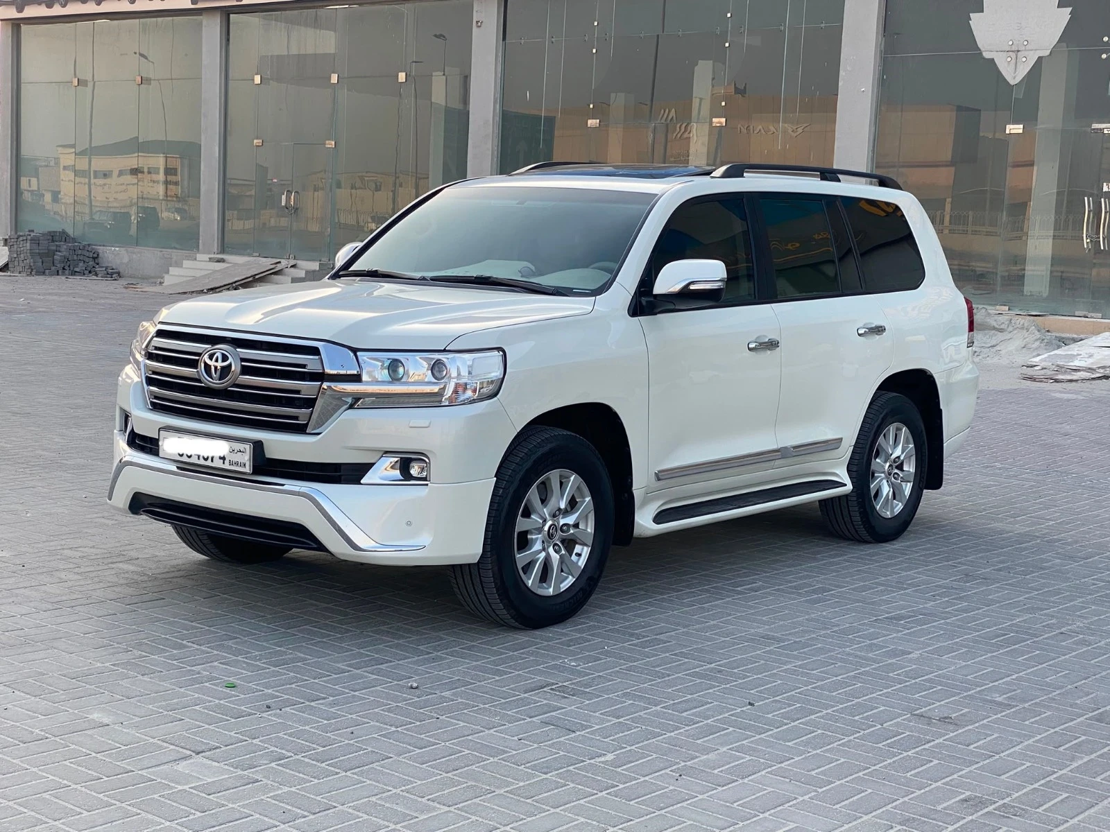 Toyota Land Cruiser GX-R 2018 (Pearl)