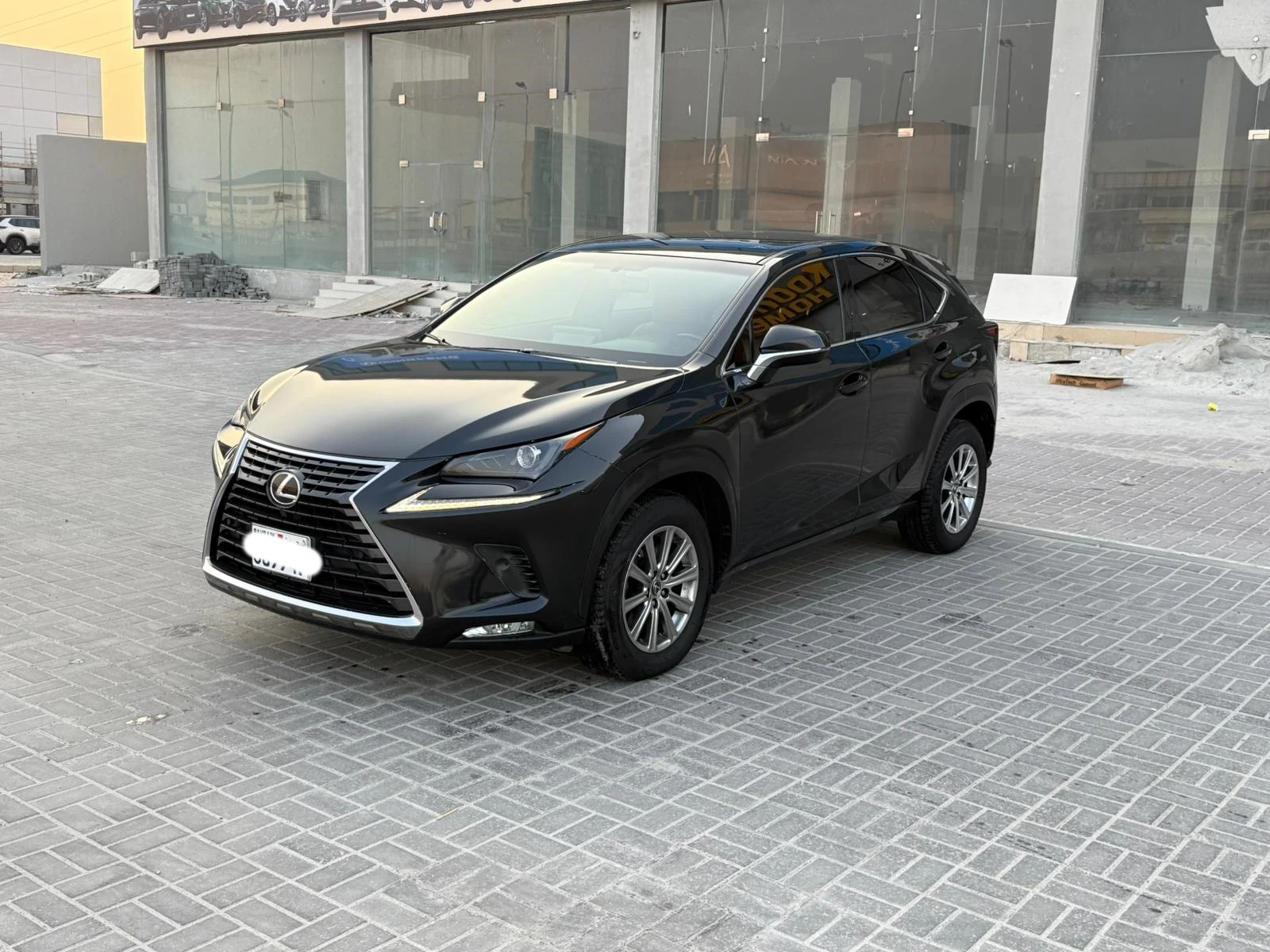 Lexus NX-300 / 2018 (Black)