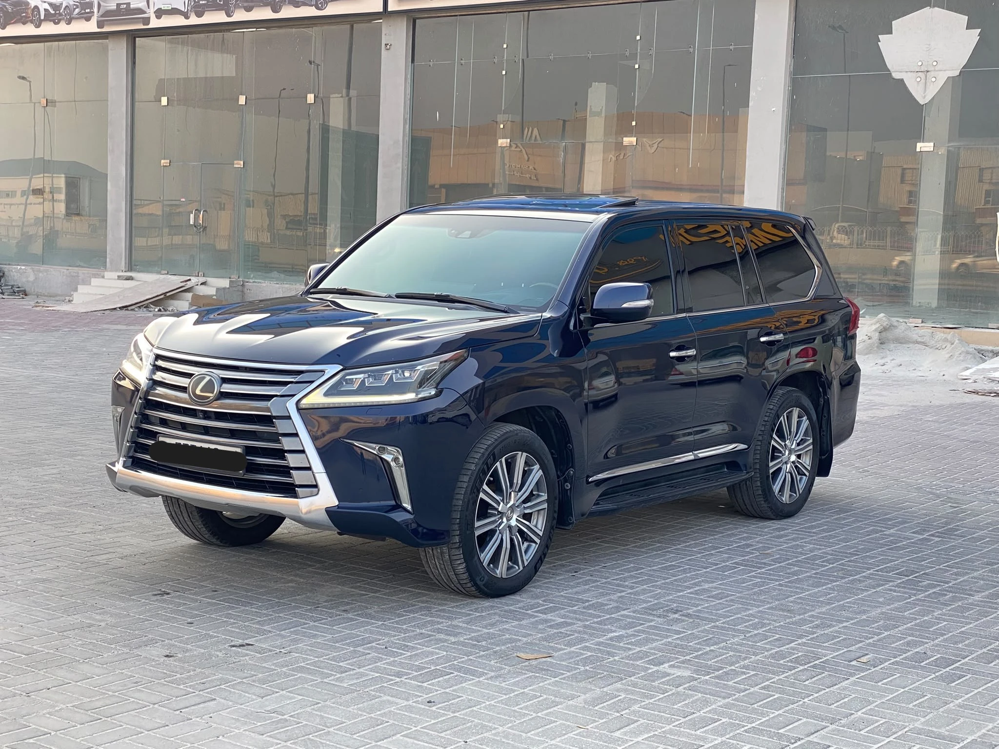 Lexus LX-570  2016 (Blue)