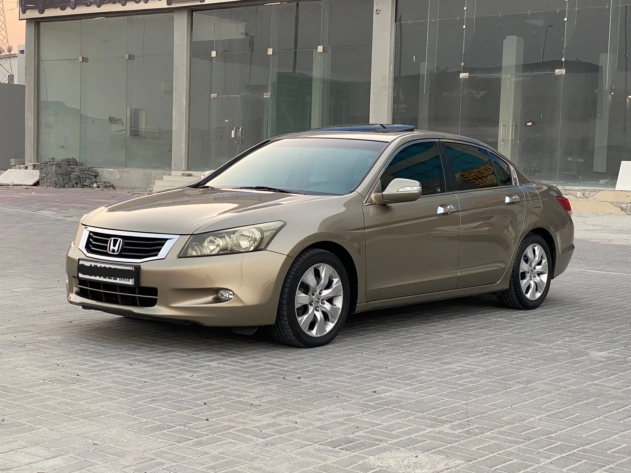 Honda Accord 2009 (Gold)