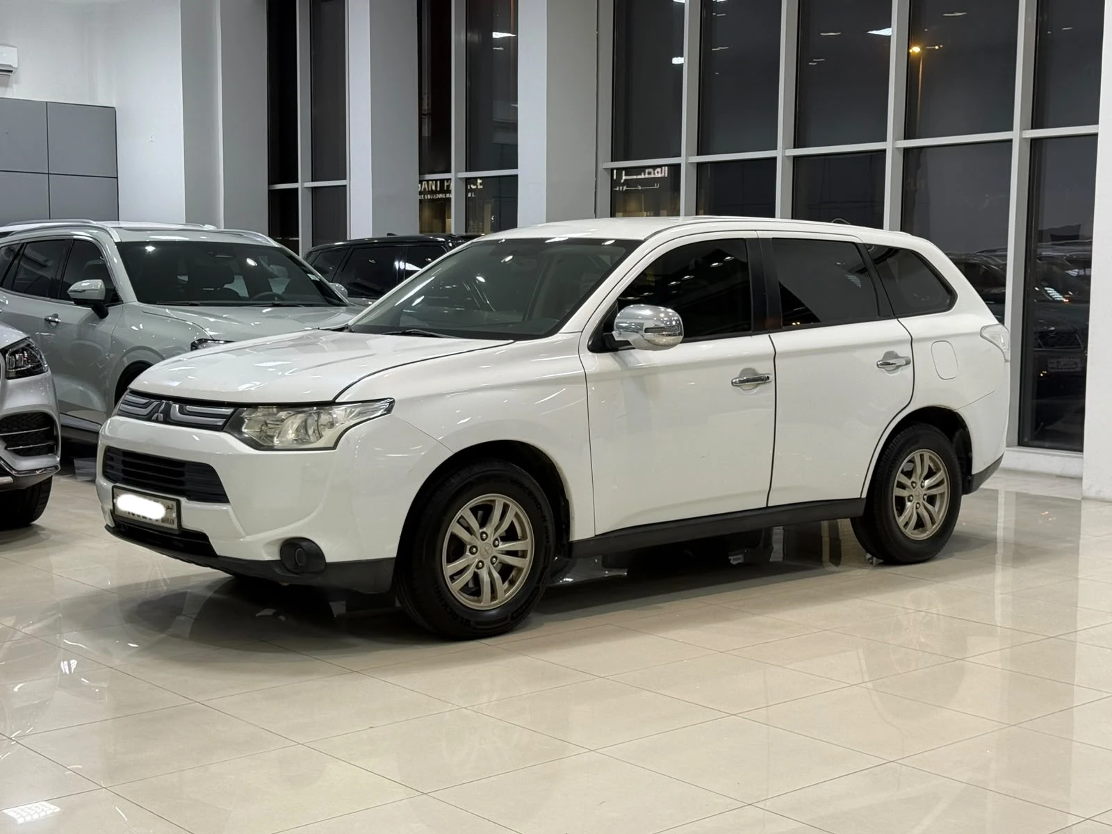 Mitsubishi Outlander 2014 (White)