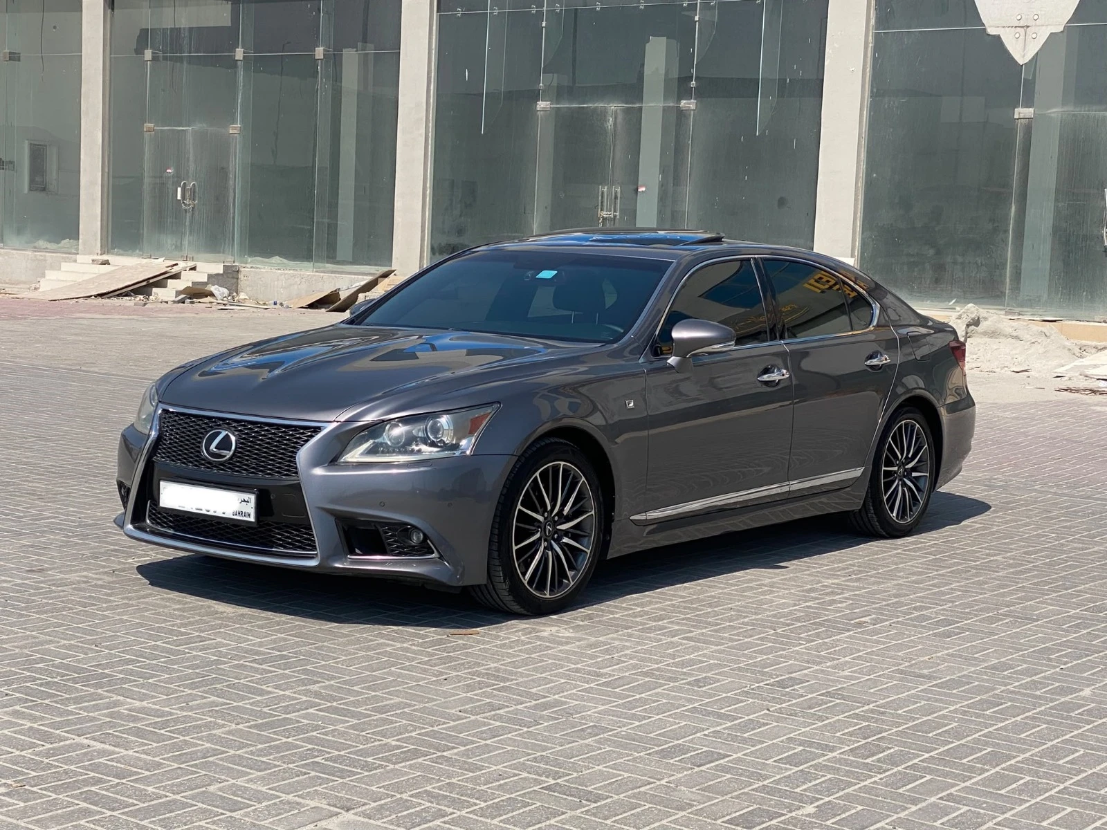 Lexus LS-460 / 2013 (Grey)