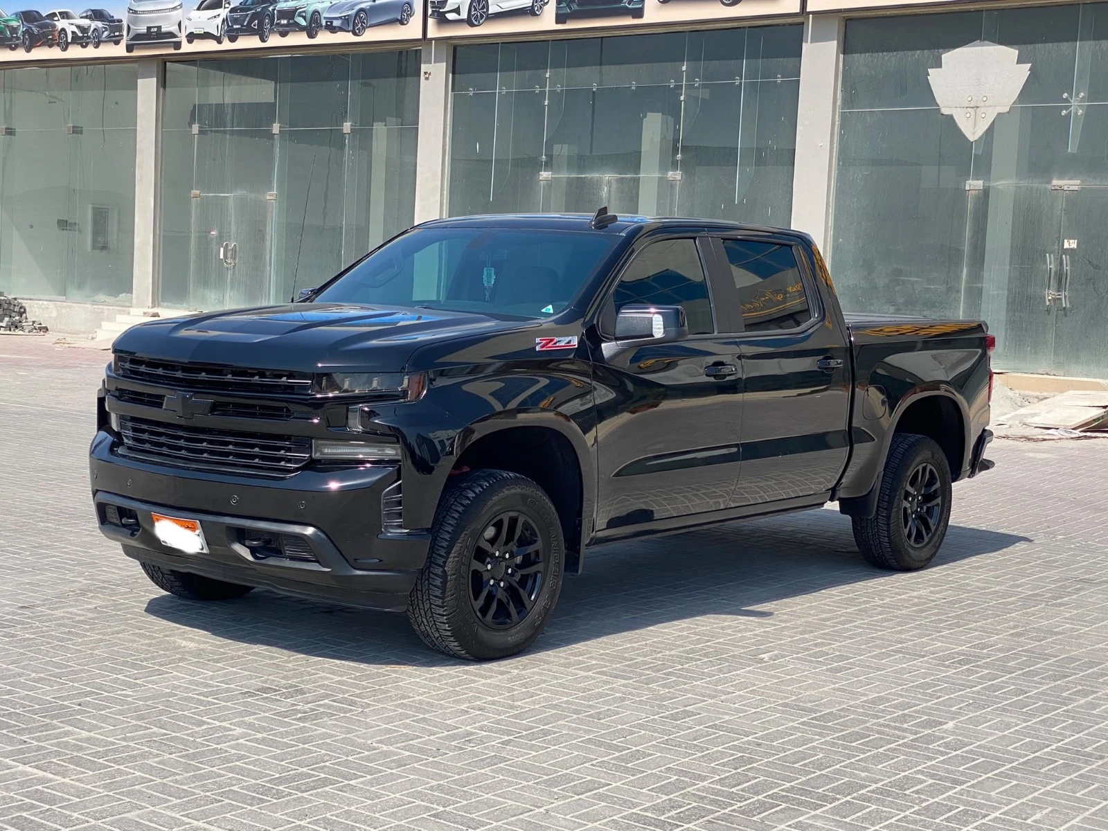 Chevrolet Silverado LT 2020 (Black)