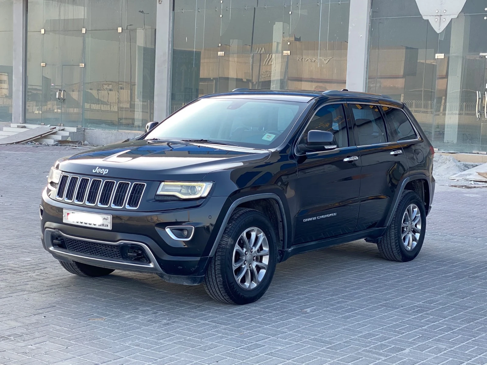 Jeep Grand Cherokee LTD 2015 (Black)