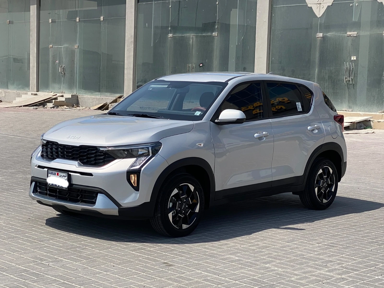 Kia Sonet 2026 (Silver)