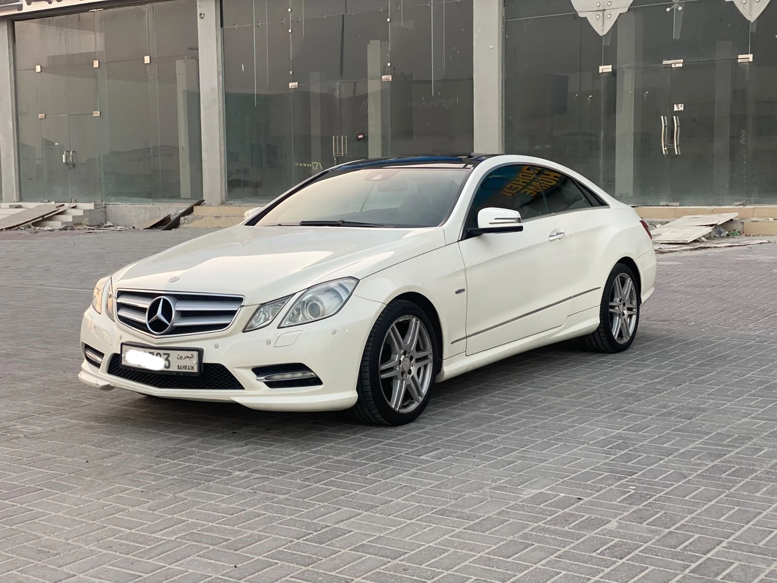 Mercedes Benz E-350 / 2012 (White)