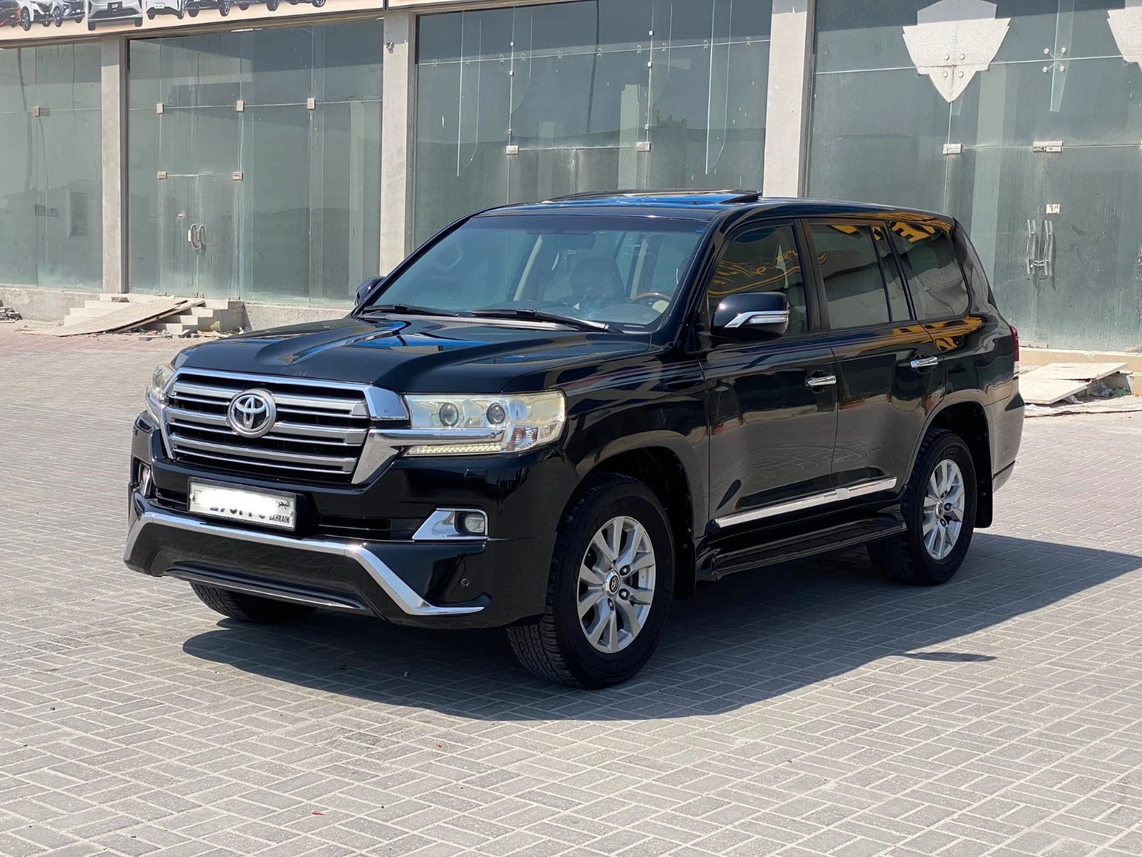 Toyota Land Cruiser GXR 2018 (Black)