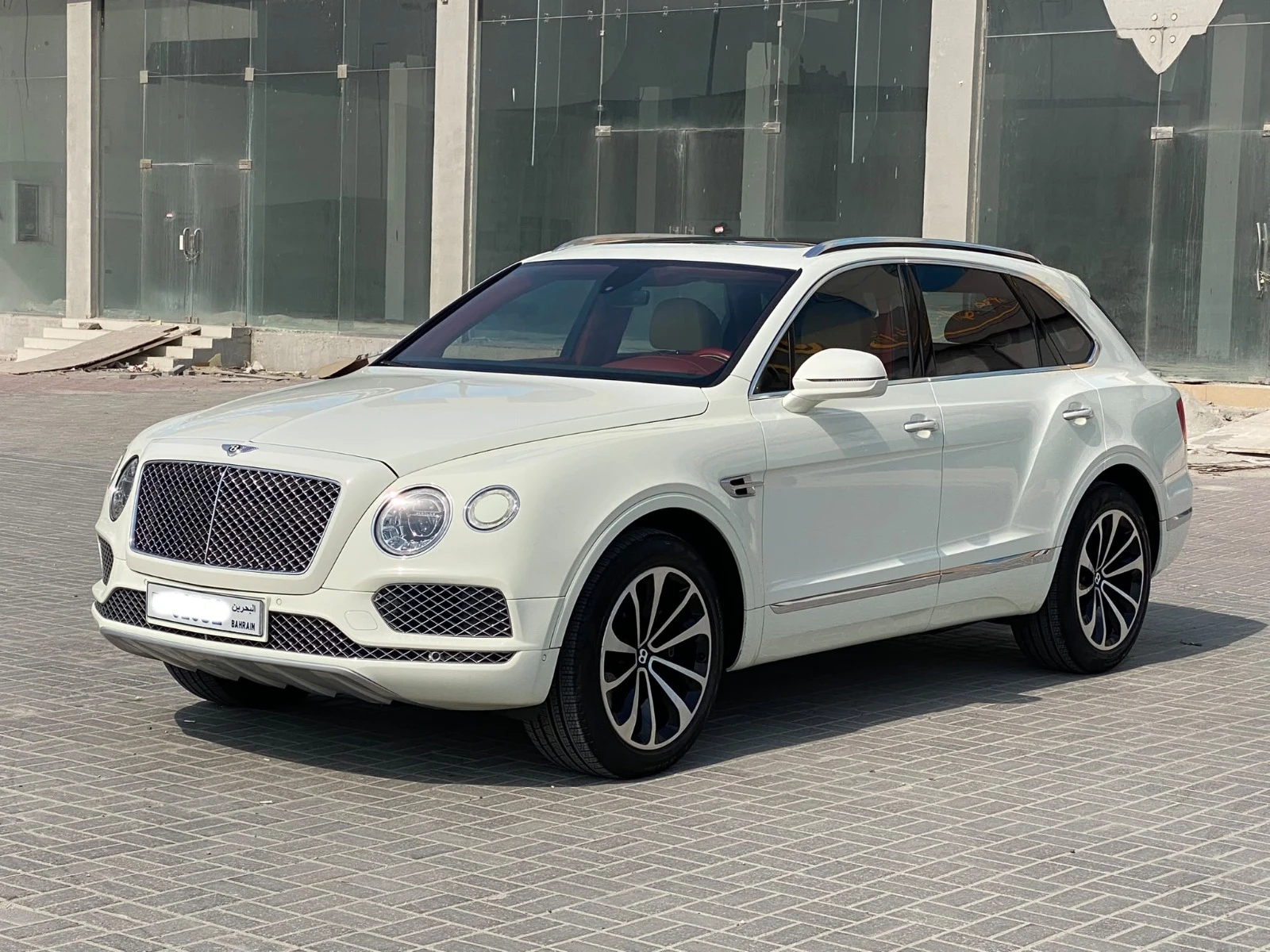 Bentley Bentayga 2017 (White)