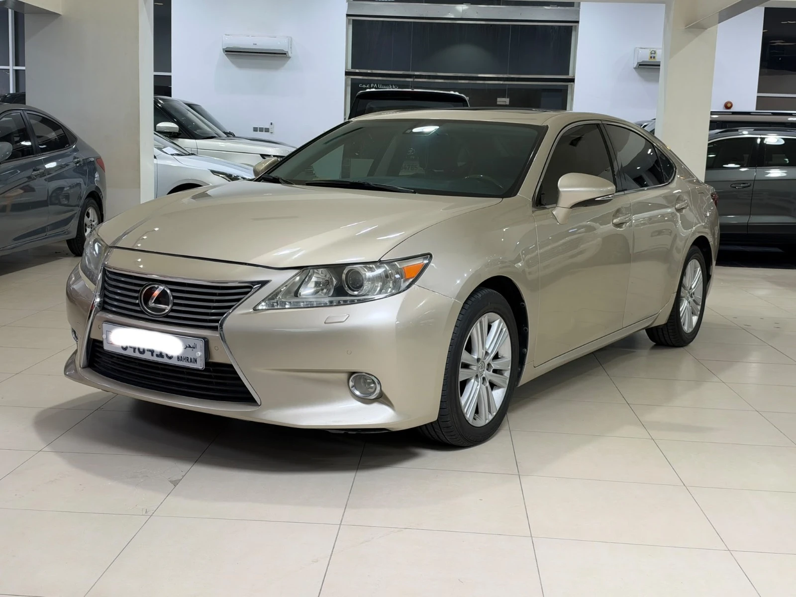 Lexus ES-350 / 2013 (Beige)